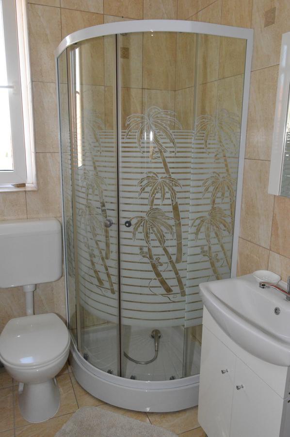 Casa Flora Ξενοδοχείο Sînmartin Εξωτερικό φωτογραφία