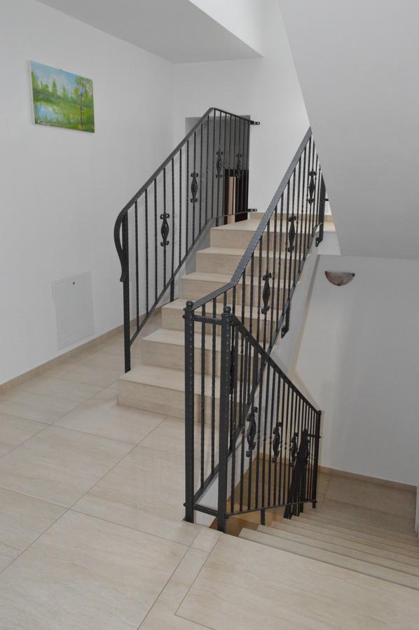 Casa Flora Ξενοδοχείο Sînmartin Εξωτερικό φωτογραφία